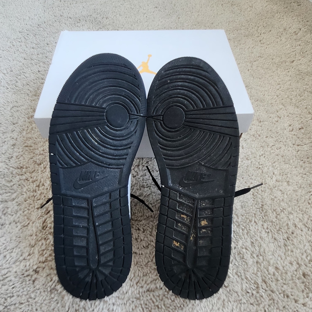 Air Jordan 1 Low SE Homage Split White Black - Picture 10 of 10
